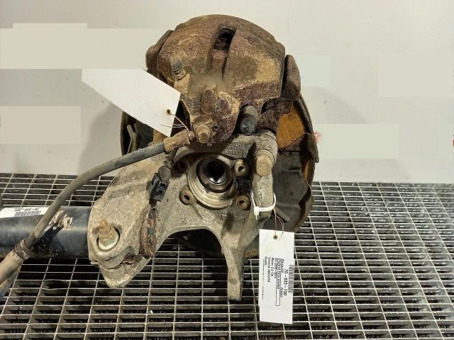 bontott VW PASSAT B7 Bal első Csonkállvány