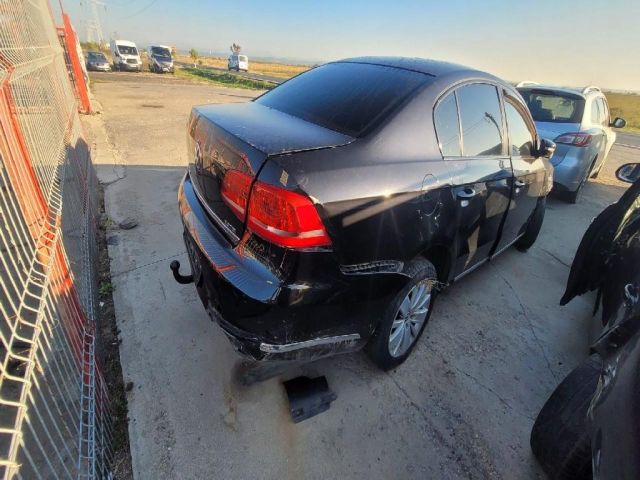bontott VW PASSAT B7 Bal első Gólyaláb (Lengécsillapító, Rugó)