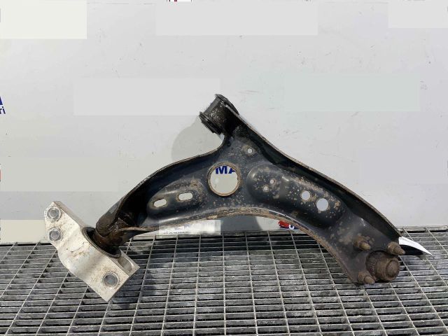 bontott VW PASSAT B7 Bal első Lengőkar