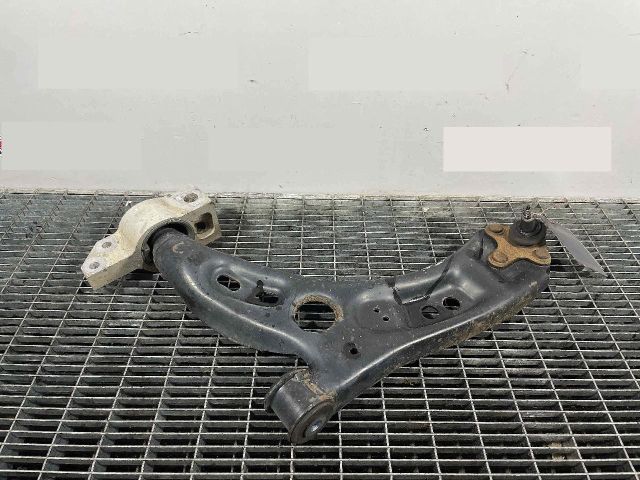 bontott VW PASSAT B7 Bal első Lengőkar