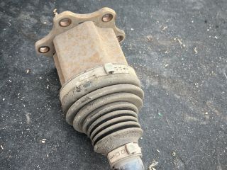 bontott VW PASSAT B7 Bal Féltengely