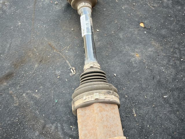 bontott VW PASSAT B7 Bal Féltengely