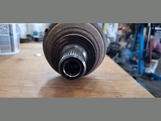 bontott VW PASSAT B7 Bal Féltengely