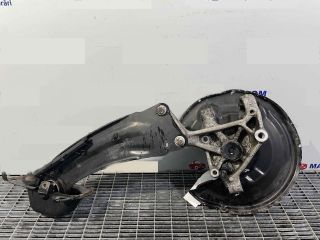 bontott VW PASSAT B7 Bal hátsó Csonkállvány