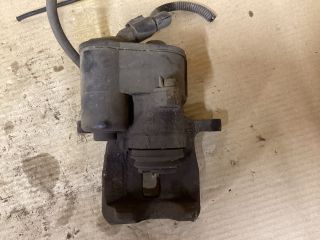 bontott VW PASSAT B7 Bal hátsó Féknyereg Munkahengerrel