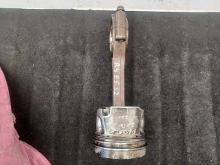 bontott VW PASSAT B7 Dugattyú