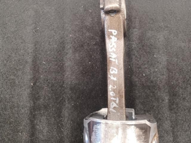 bontott VW PASSAT B7 Dugattyú