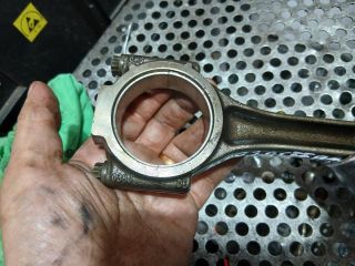 bontott VW PASSAT B7 Dugattyú