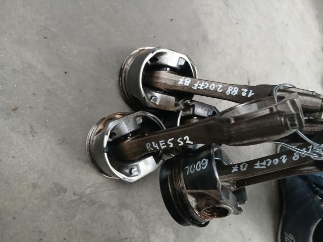 bontott VW PASSAT B7 Dugattyú