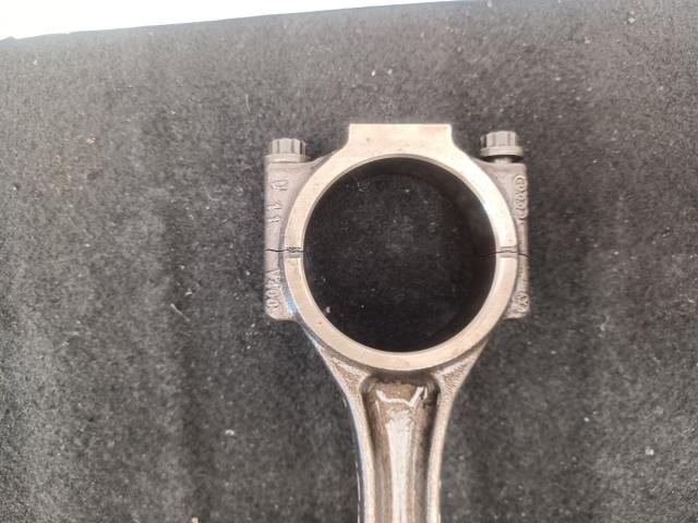 bontott VW PASSAT B7 Dugattyú