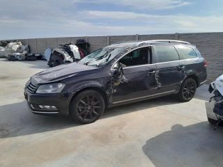 bontott VW PASSAT B7 Dugattyú