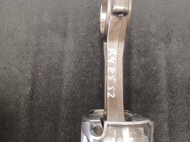 bontott VW PASSAT B7 Dugattyú