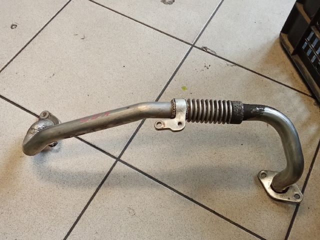 bontott VW PASSAT B7 EGR Hűtő Cső