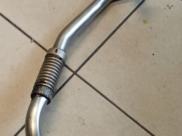 bontott VW PASSAT B7 EGR Hűtő Cső