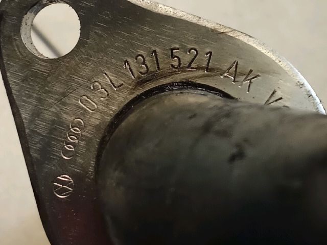 bontott VW PASSAT B7 EGR Hűtő Cső