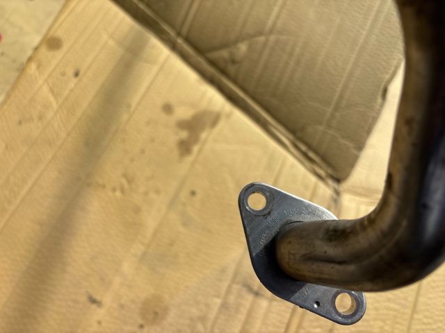 bontott VW PASSAT B7 EGR Hűtő Cső