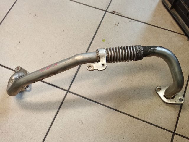 bontott VW PASSAT B7 EGR Hűtő Cső