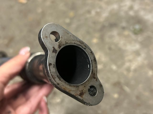 bontott VW PASSAT B7 EGR Hűtő Cső