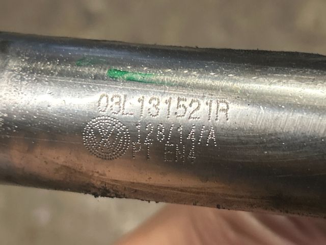 bontott VW PASSAT B7 EGR Hűtő Cső