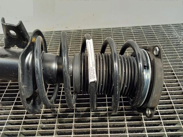 bontott VW PASSAT B7 Első Rugó