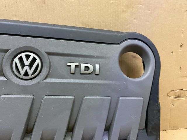 bontott VW PASSAT B7 Felső Motorburkolat