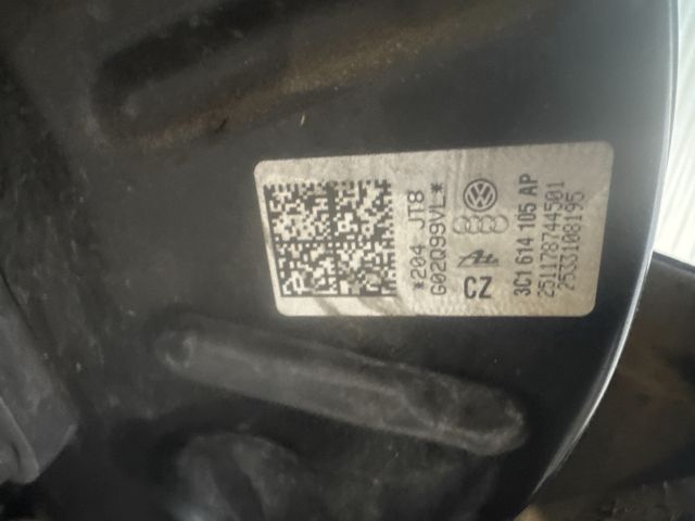 bontott VW PASSAT B7 Főfékhenger