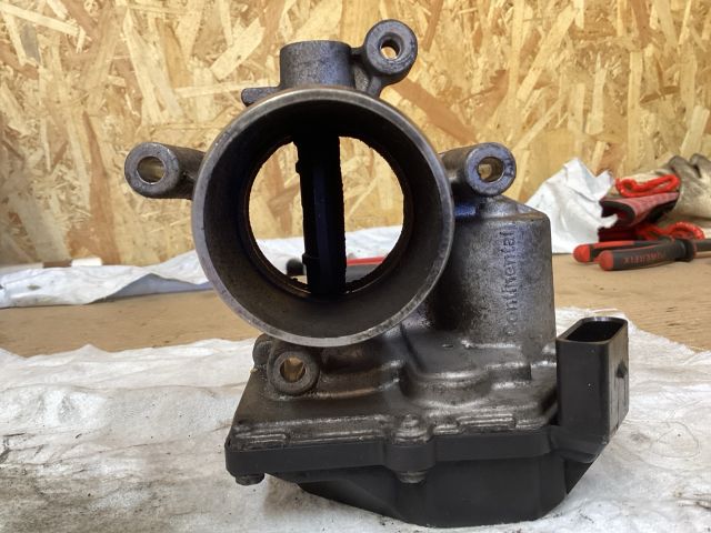 bontott VW PASSAT B7 Fojtószelep (Elektromos)