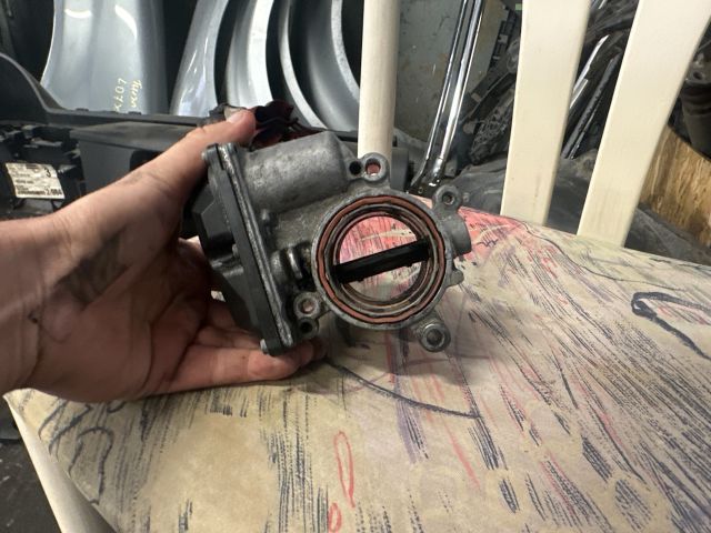 bontott VW PASSAT B7 Fojtószelep (Elektromos)