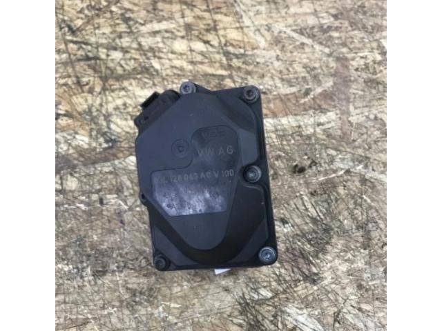 bontott VW PASSAT B7 Fojtószelep (Elektromos)