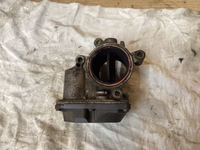 bontott VW PASSAT B7 Fojtószelep (Elektromos)