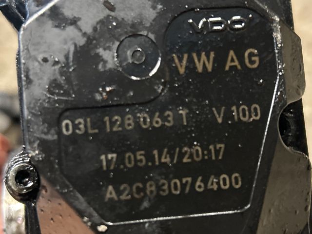 bontott VW PASSAT B7 Fojtószelep (Elektromos)