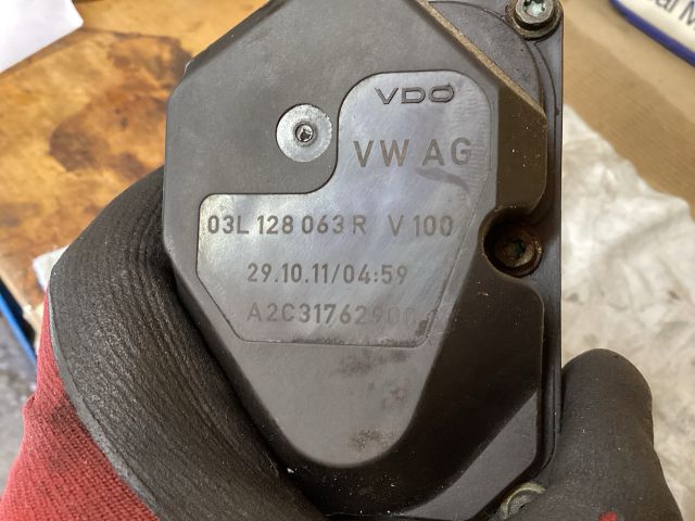 bontott VW PASSAT B7 Fojtószelep (Elektromos)