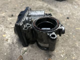 bontott VW PASSAT B7 Fojtószelep (Elektromos)