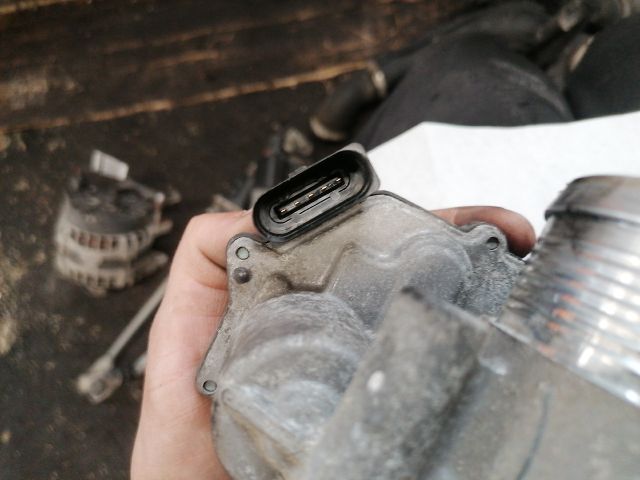 bontott VW PASSAT B7 Fojtószelep (Elektromos)