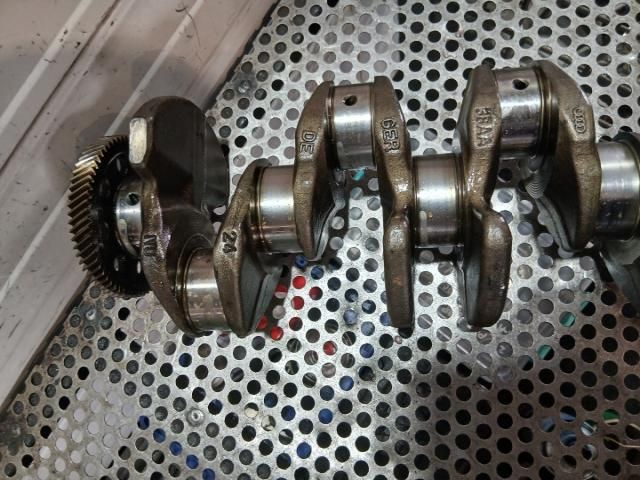 bontott VW PASSAT B7 Főtengely (Magában)