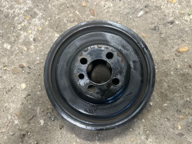 bontott VW PASSAT B7 Főtengely Szíjtárcsa