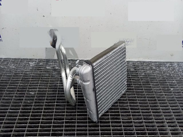 bontott VW PASSAT B7 Fűtőradiátor