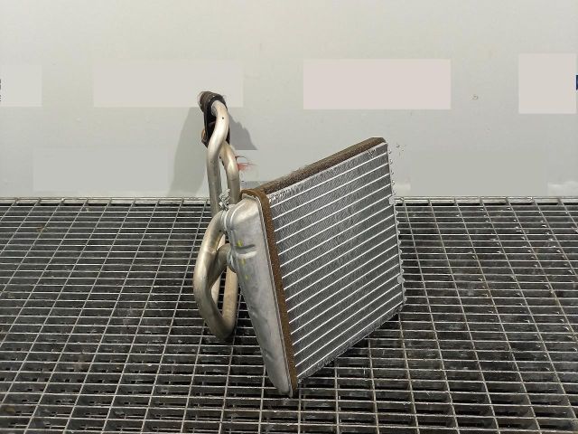 bontott VW PASSAT B7 Fűtőradiátor