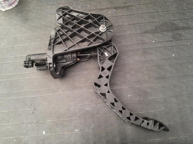 bontott VW PASSAT B7 Gázpedál (Elektromos)