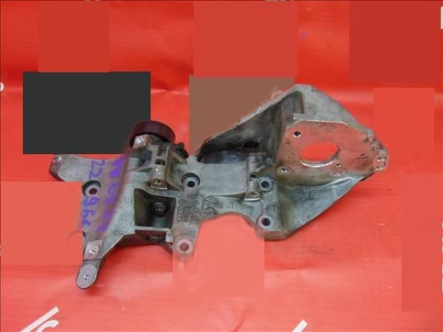 bontott VW PASSAT B7 Generátor Tartó Bak