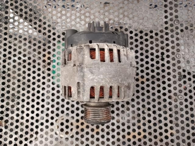 bontott VW PASSAT B7 Generátor