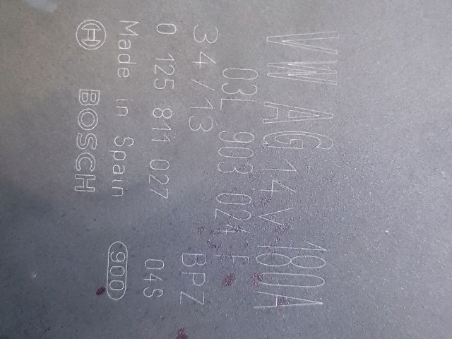 bontott VW PASSAT B7 Generátor