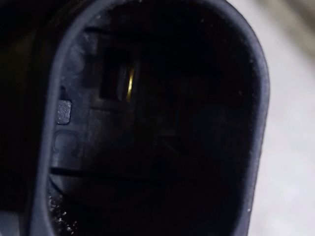 bontott VW PASSAT B7 Generátor