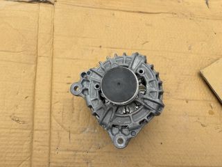 bontott VW PASSAT B7 Generátor