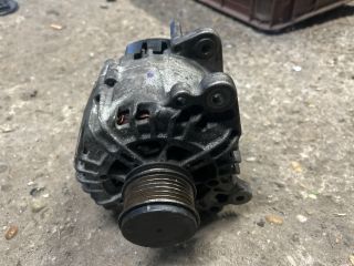 bontott VW PASSAT B7 Generátor