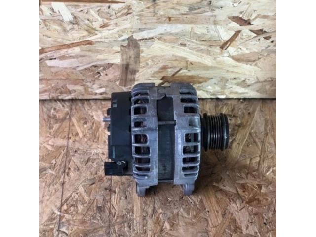 bontott VW PASSAT B7 Generátor