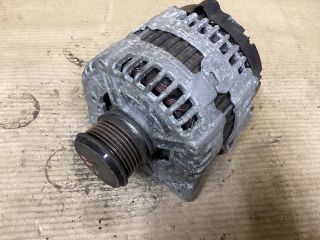 bontott VW PASSAT B7 Generátor