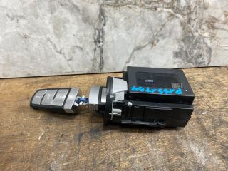 bontott VW PASSAT B7 Gyújtáskapcsoló Házzal