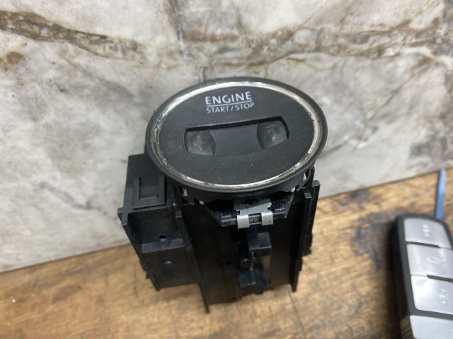 bontott VW PASSAT B7 Gyújtáskapcsoló Házzal