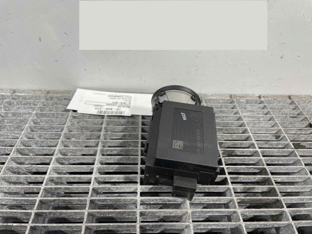 bontott VW PASSAT B7 Gyújtáskapcsoló